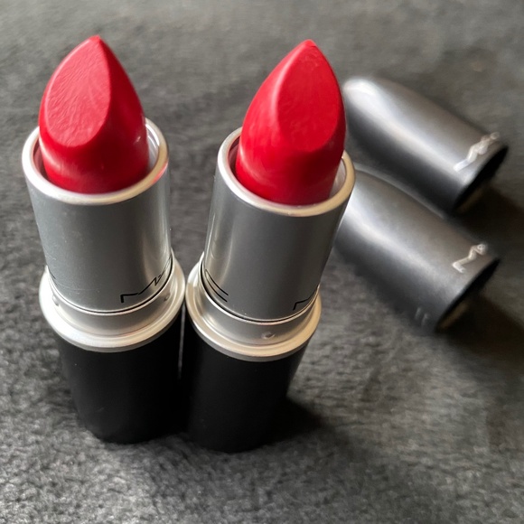 New Lot of 2 MAC Ruby Woo Retro Matte Lipstick Full size - Picture 1 of 4